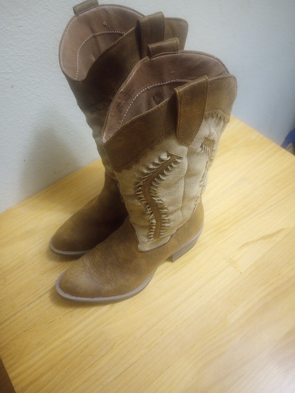 Wrangler Brown and Tan Western Suede Women's Boots